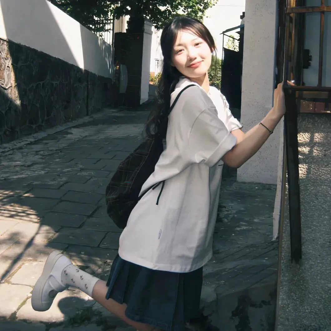 美女来了