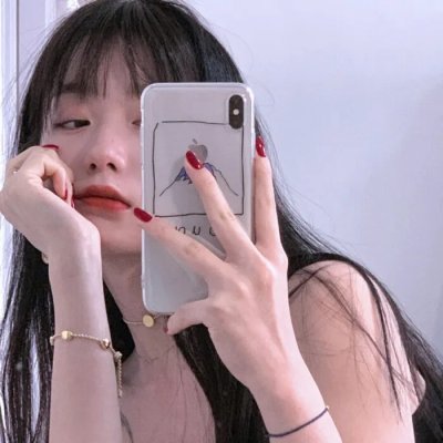 裙底春